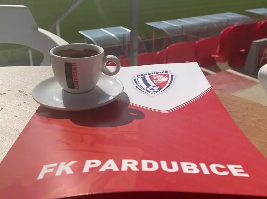 Fotbal snídaně FK Pardubice