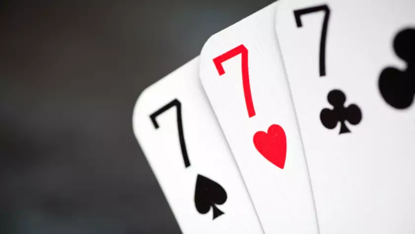 Šťastná sedmička: 7 praktických tipů pro&nbsp;začínající investory