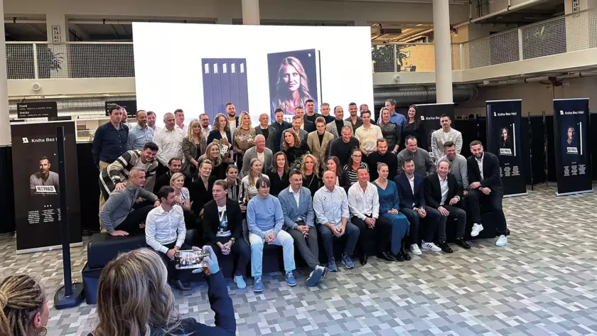 Křest 6. knihy Bez frází