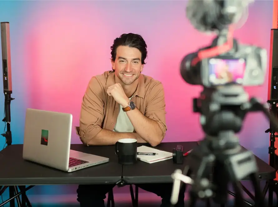 Česká národní banka vydala upozornění pro tzv. „finfluencery“